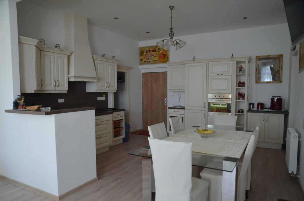 Apartman Ostry Vrsok V Starom Smokovci Apartman Vysoké Tatry Kültér fotó